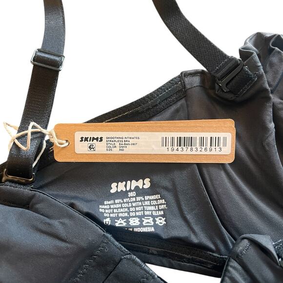 NWT SKIMS Smoothing Intimates Unlined Strapless Bra, Onyx 36D - Picture 6 of 7